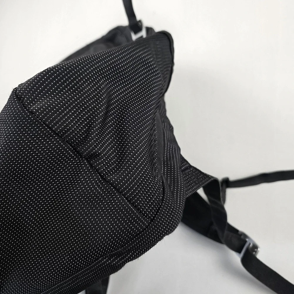 Thule Backpack Black 18 Inch Laptop Bag Travel Daypack Men Nylon Polka Dot